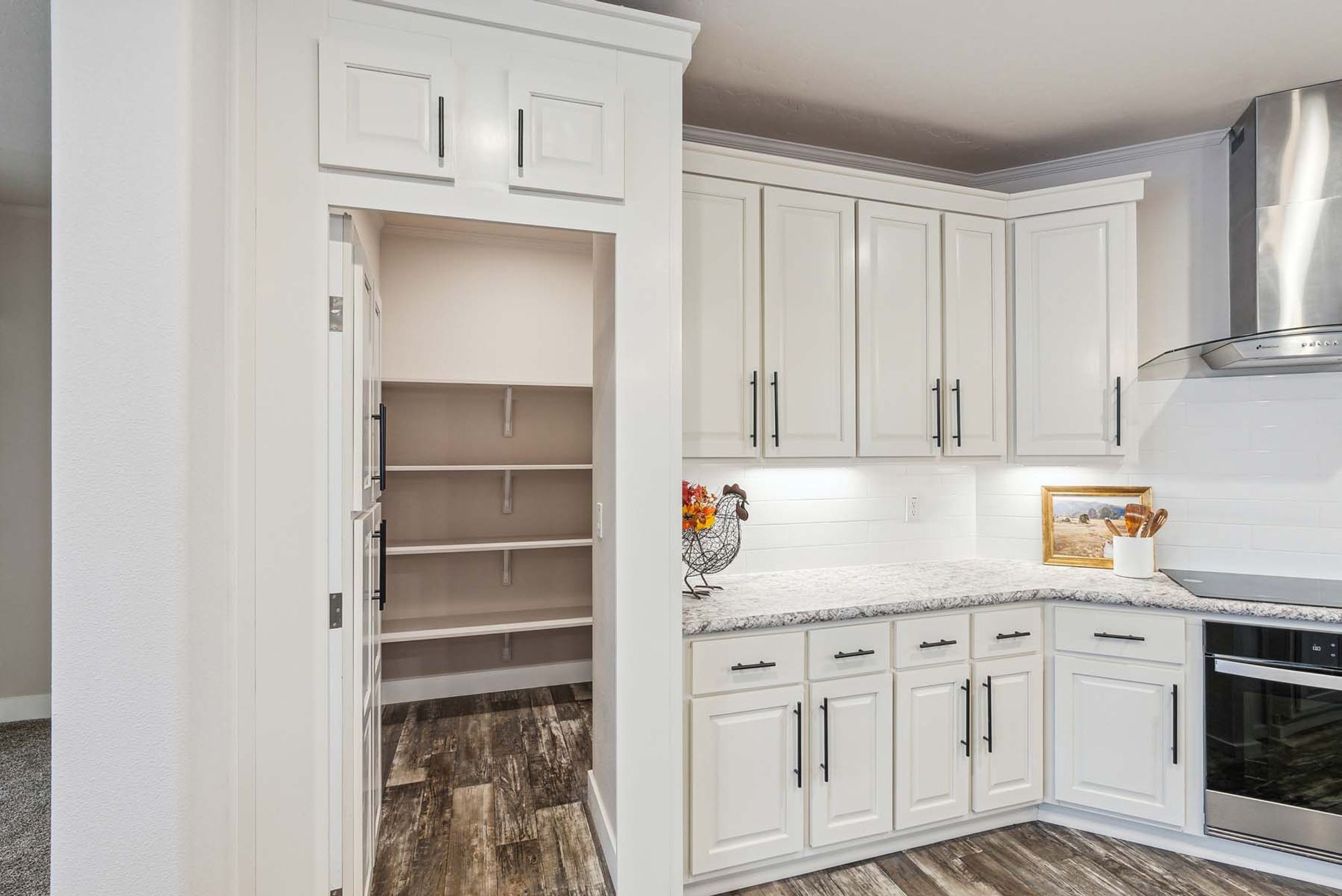 Hidden Valley Estates HV6764M Kitchen 6