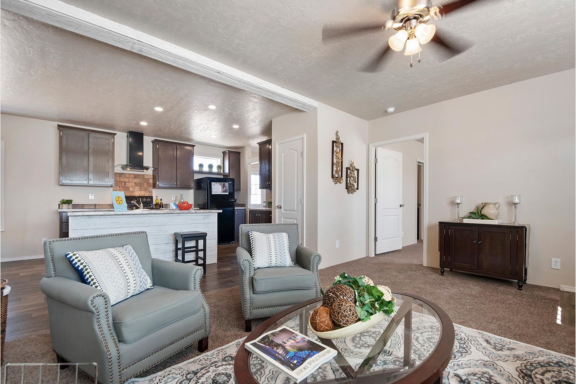 Dreamworks 4483B Living Room 3