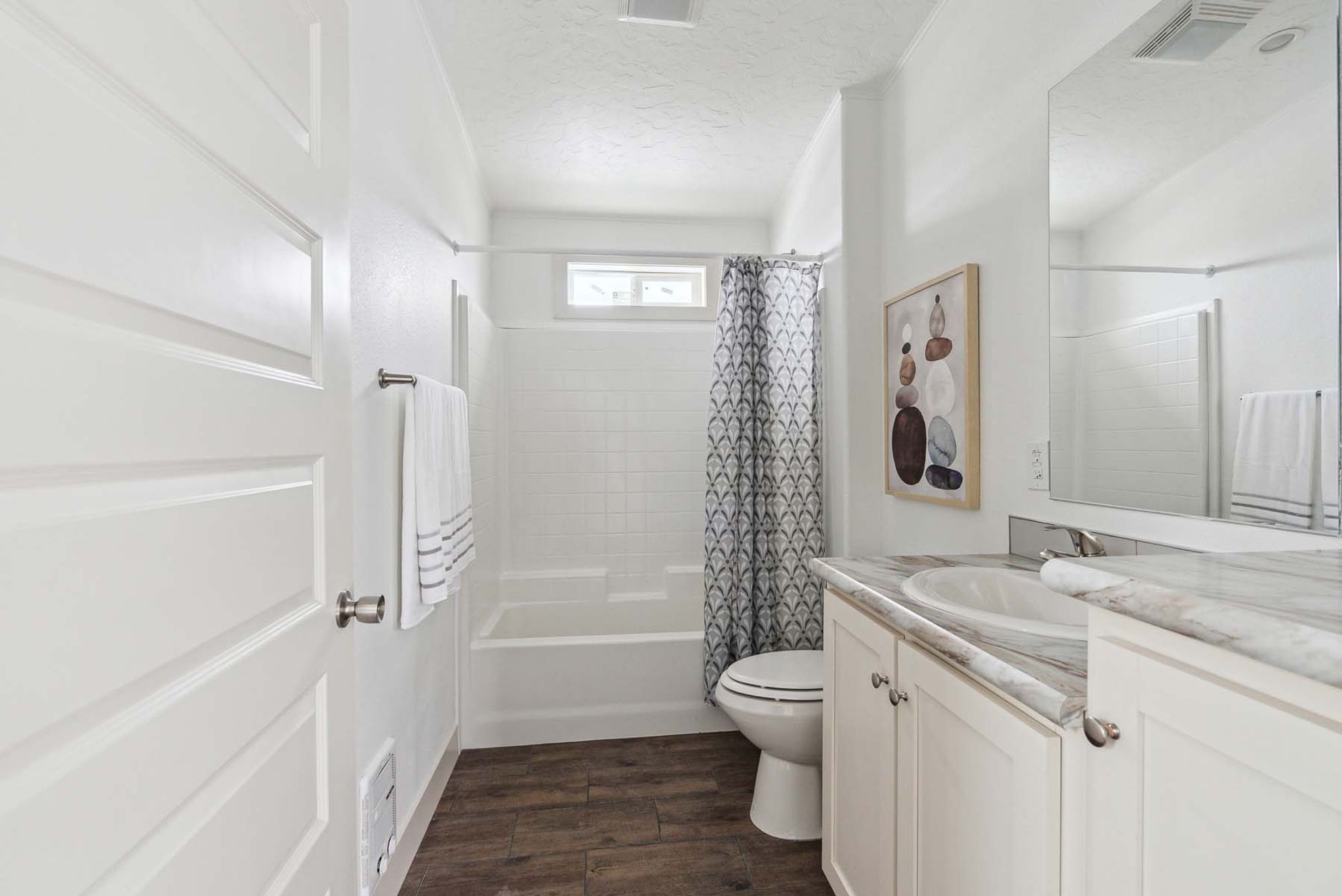 ADU 2321B primary bath 1