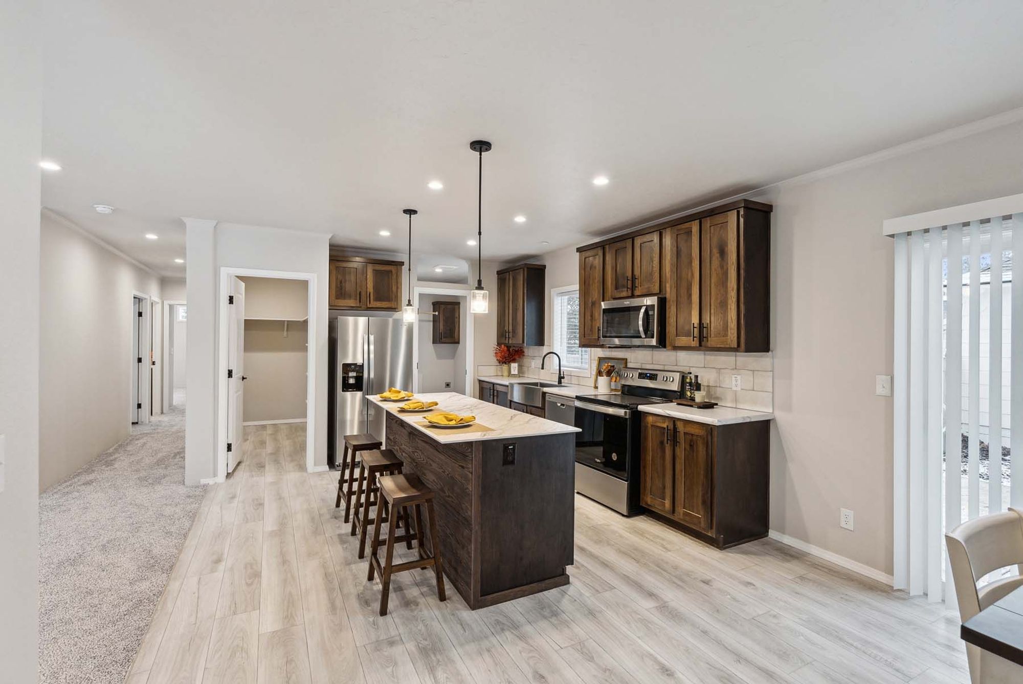 DreamWorks DW4603D kitchen 4