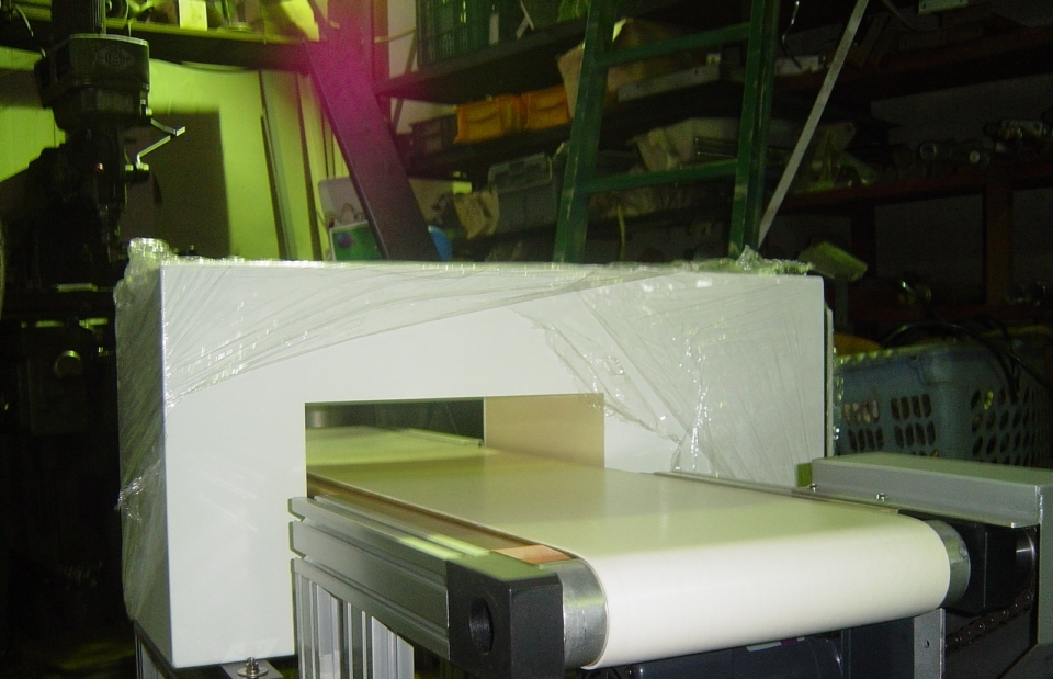 레드컨베이어_경기도기업_금속검출기컨베이어 3

