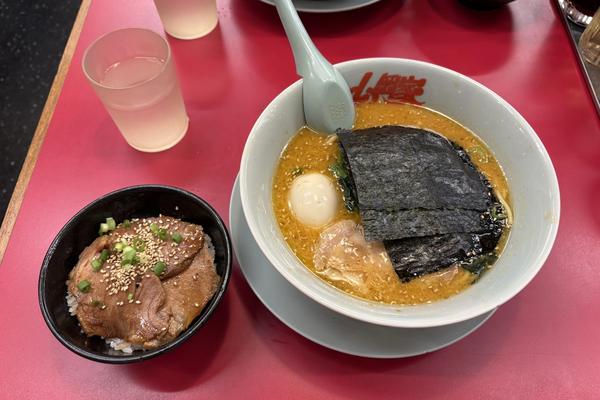 スタッフの近況🍜