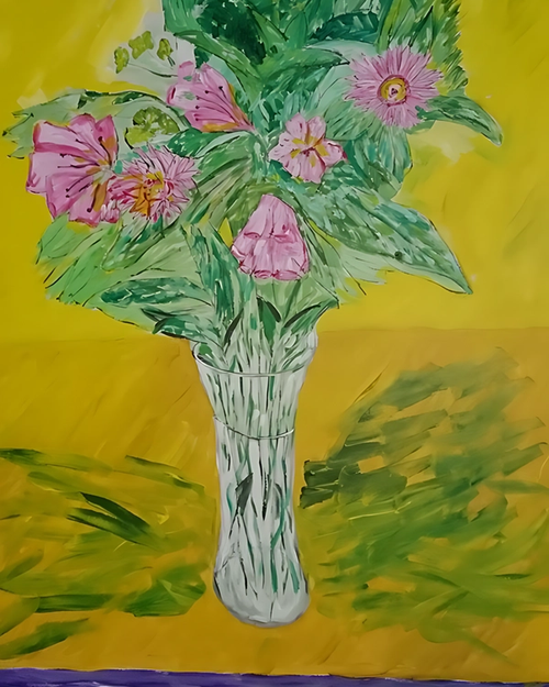 Roze boeket in glazen vaas