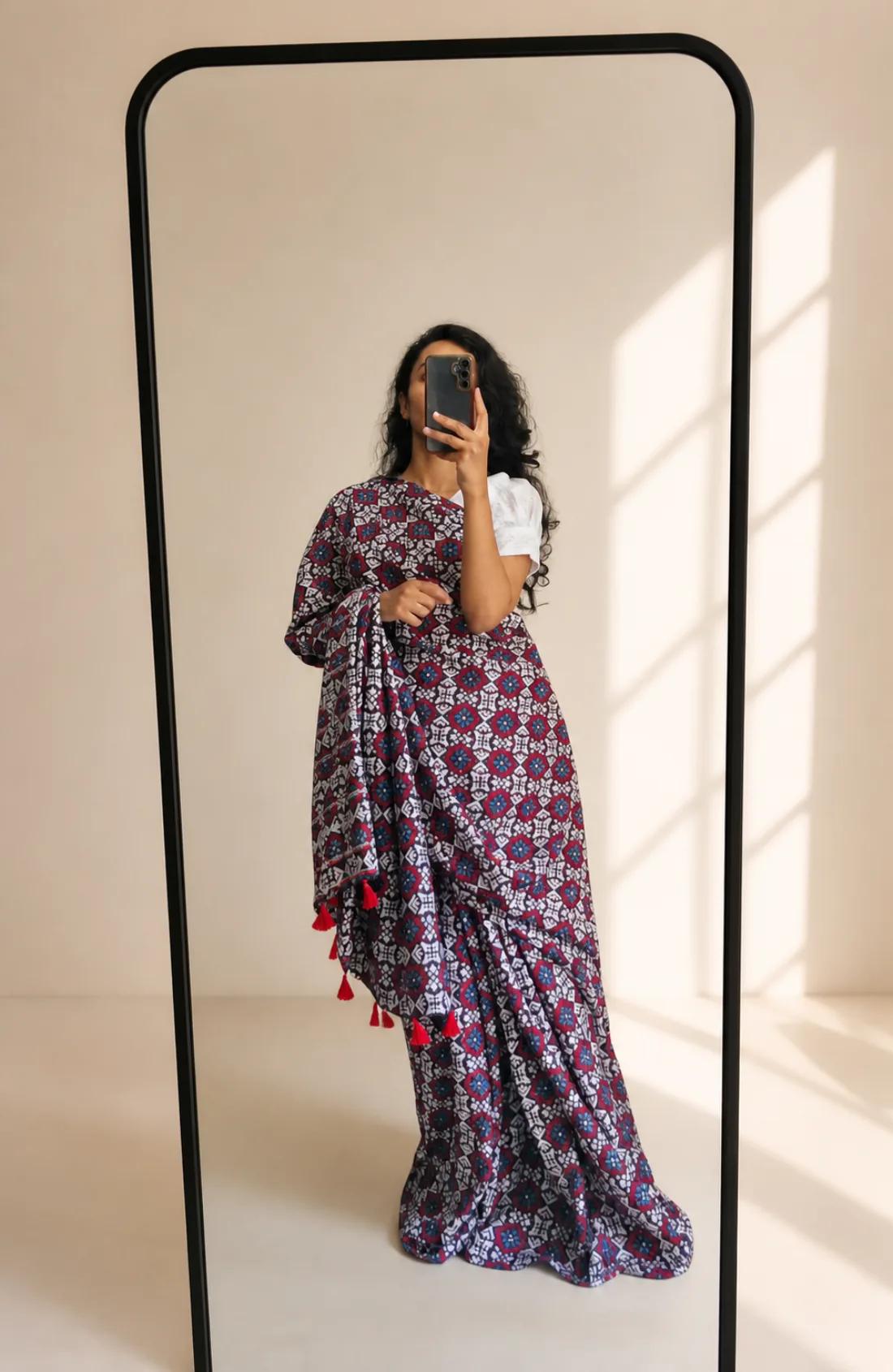 Nilaa — Navy Geometric saree