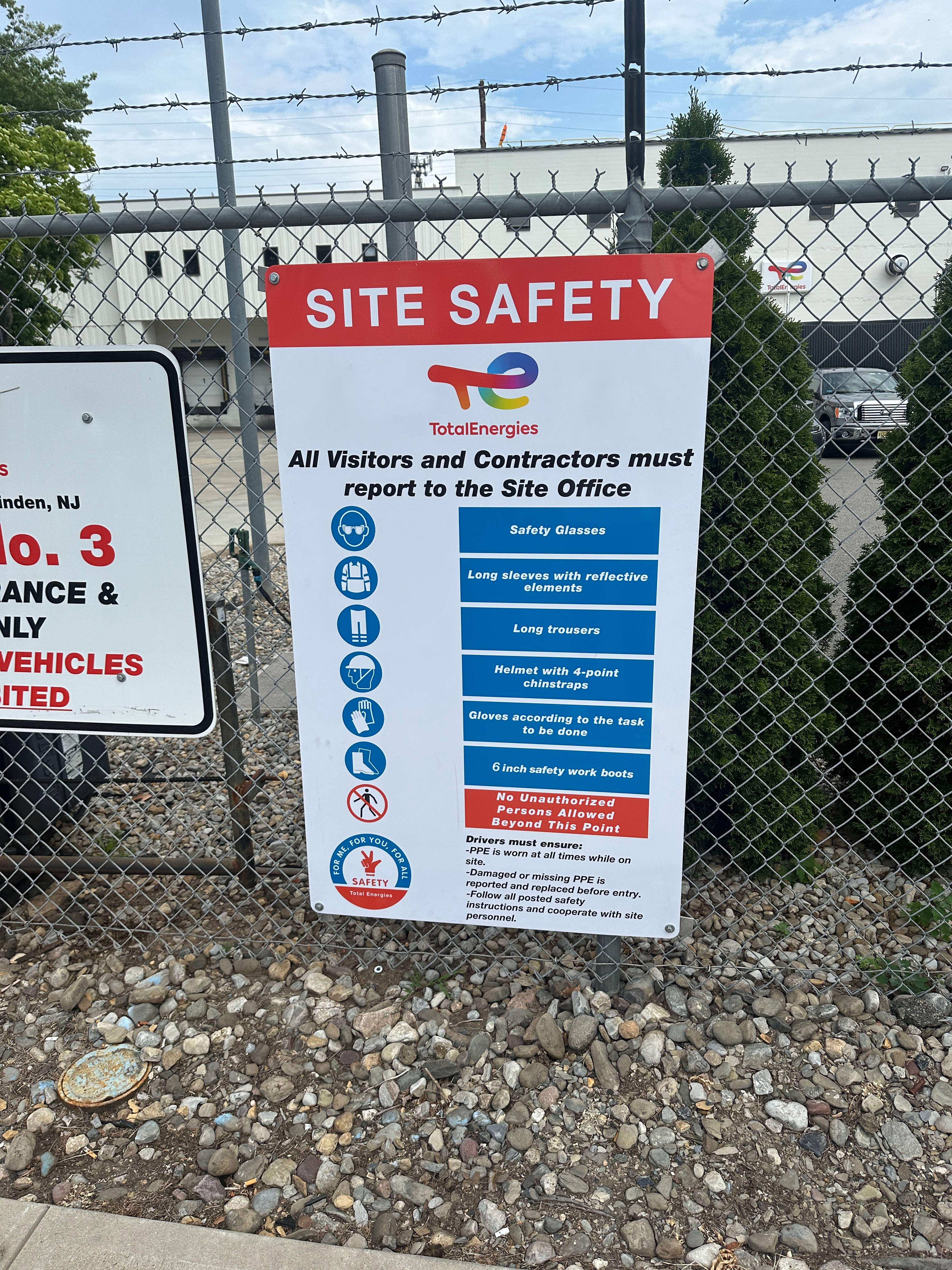 Safety Instructions Sign for Total Energies