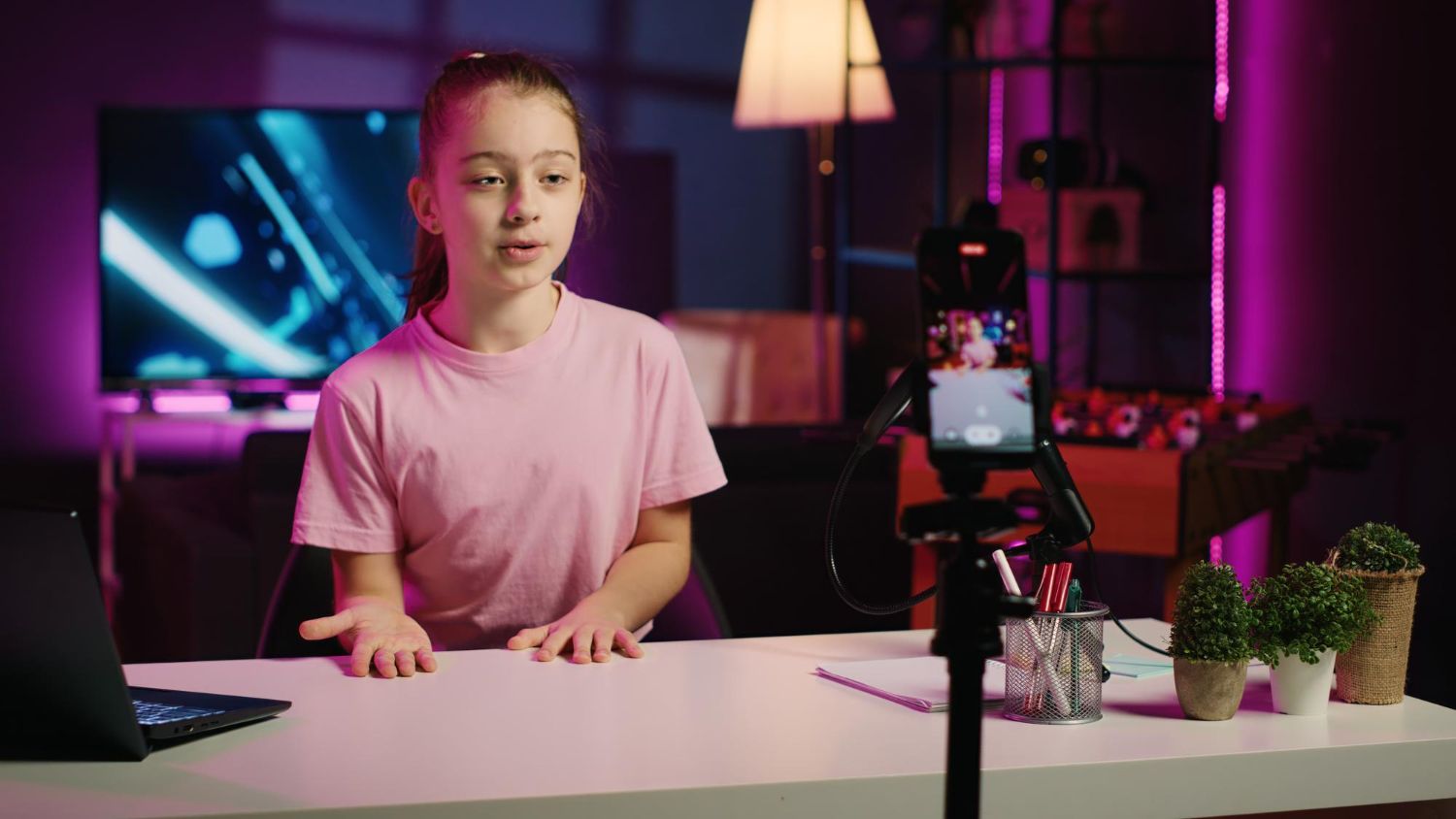 The New Trend of Faceless Videos for TikTok