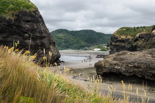 Piha Beach