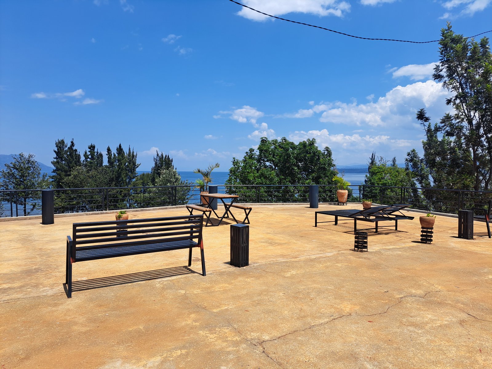 Eben Lake Kivu — photograph