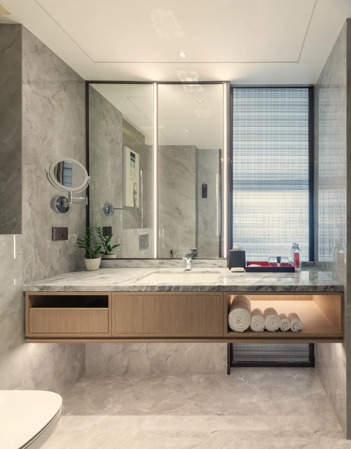Courtyard by Marriott gallery image 13