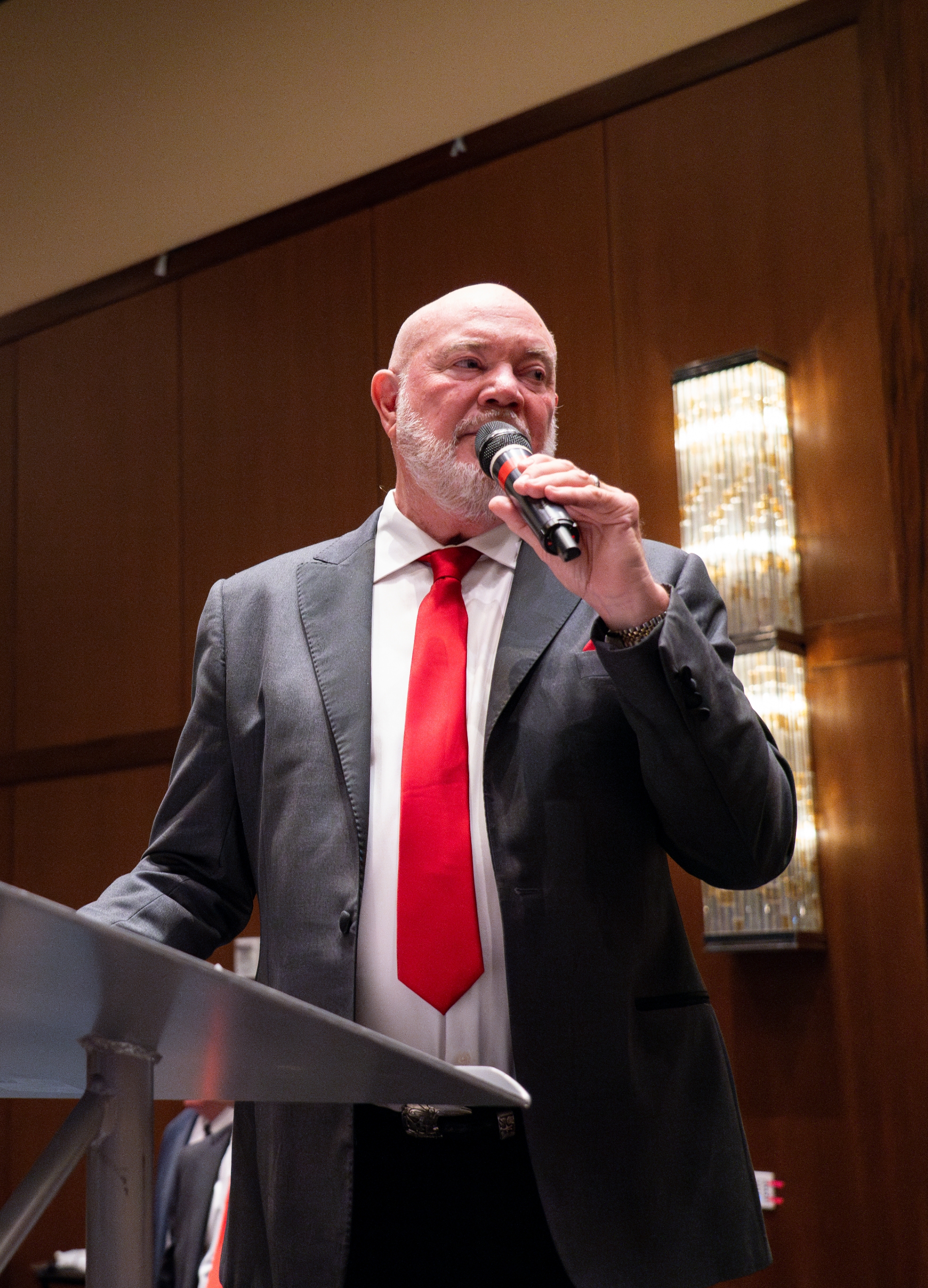 Mike Jones Auctioneers