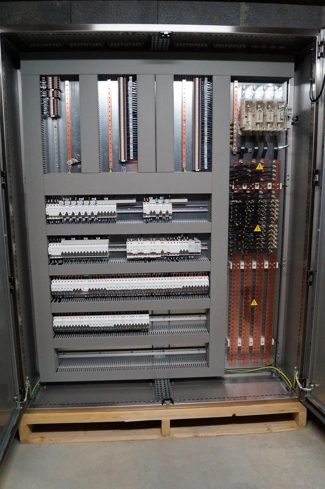 Câblage d'armoire électrique industrielle réalisé par ASL2i · réalisation 2