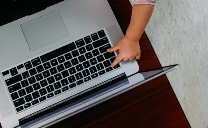 Filling the Gaps with Contractor Parental Leave