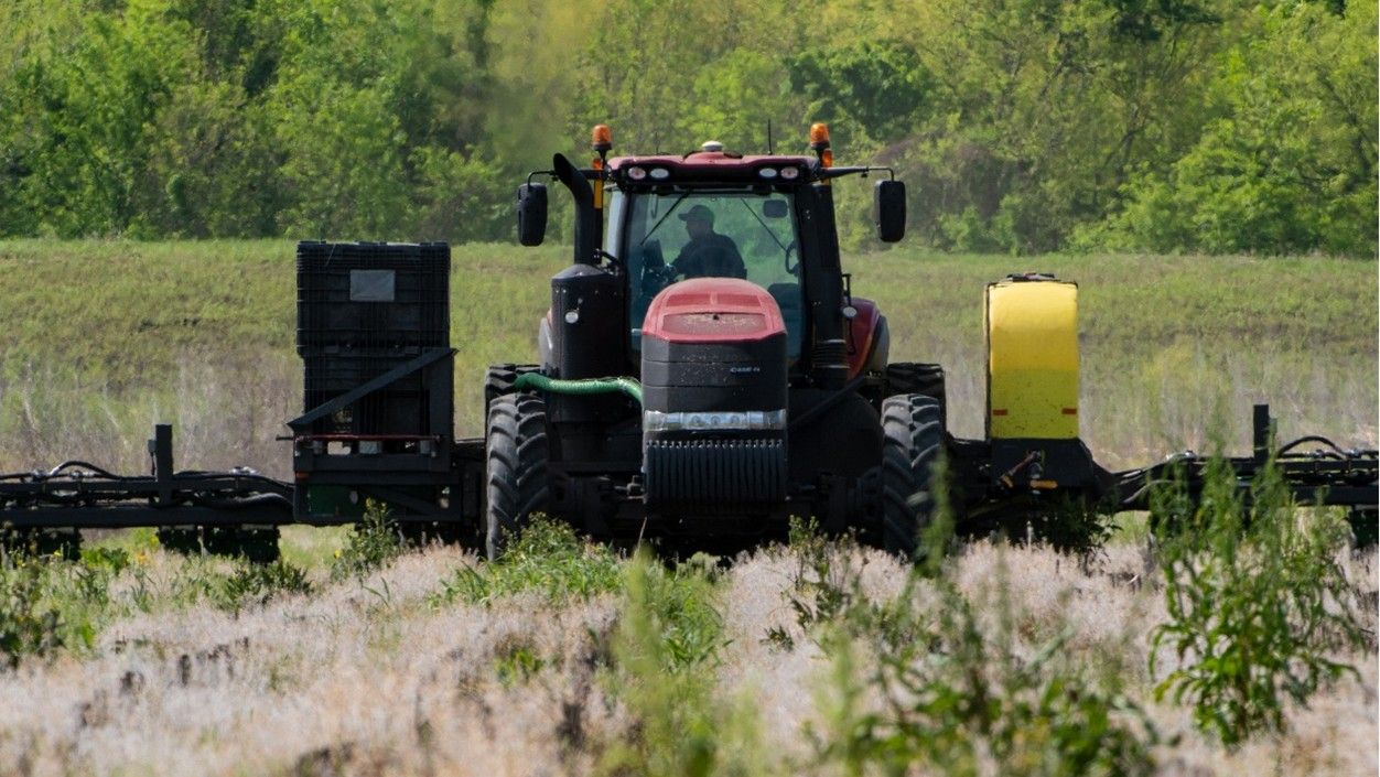 Image of Texas farmer planting soybean seeds
