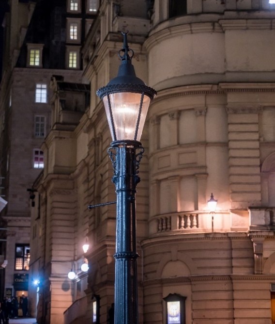 Picture of the Carting Lane gas lamp in London