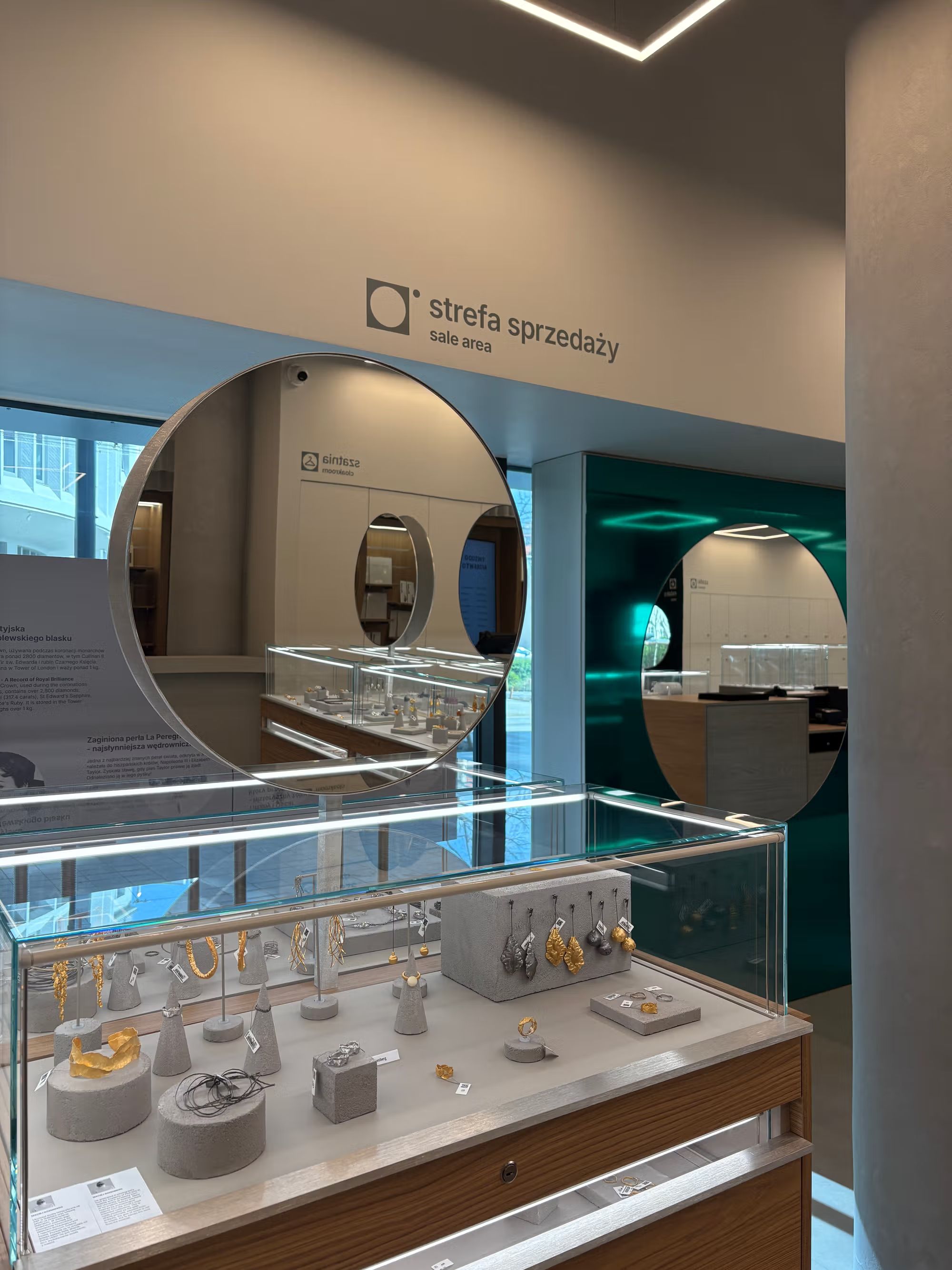 Artistic Jewellery Sales Zone