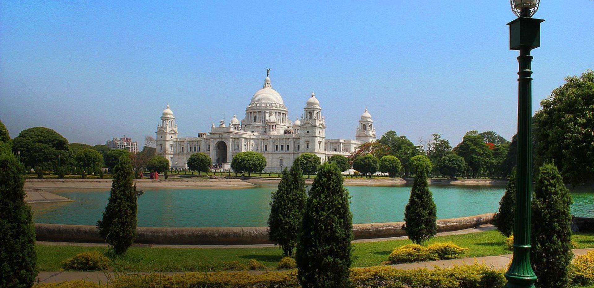 The Woes of Victoria Memorial and the Indian Museum