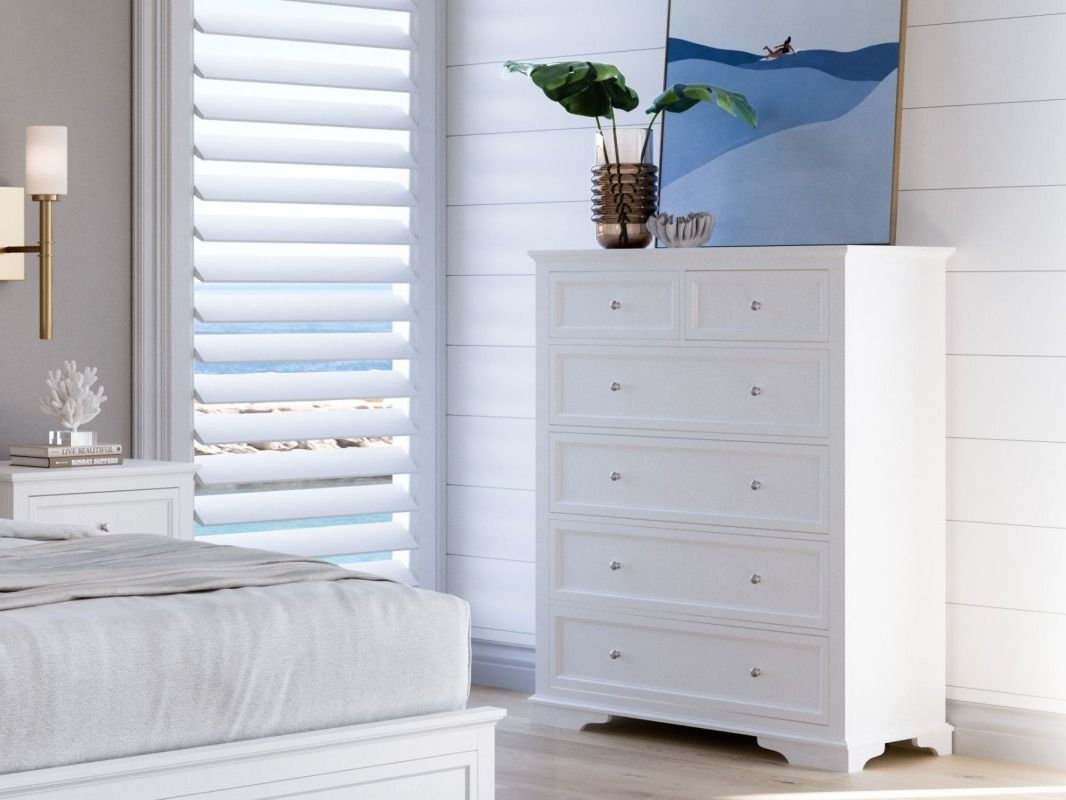 Plimmerton tallboy in white.