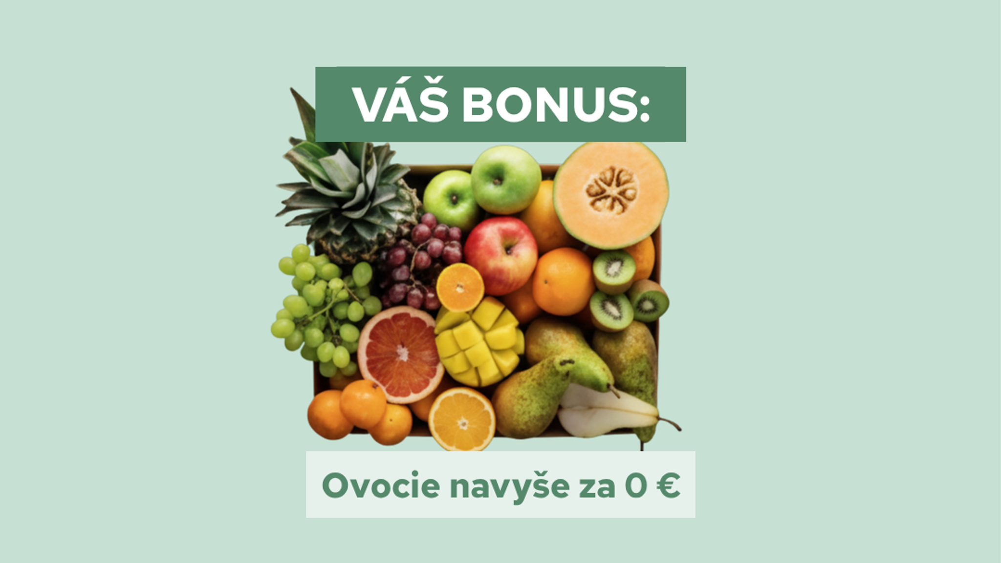 Ovocný box plný ovocia: ananás, hrušky, melón, mango, kiwi.