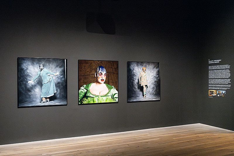 Leigh Bowery! Arte, moda y provocación en la Tate Modern