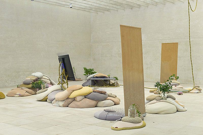 Your practice is characterised by the observation of encounters and interactions between different elements, often everyday objects. Could you elaborate on how you select these materials and what criteria you follow to integrate them into your work?