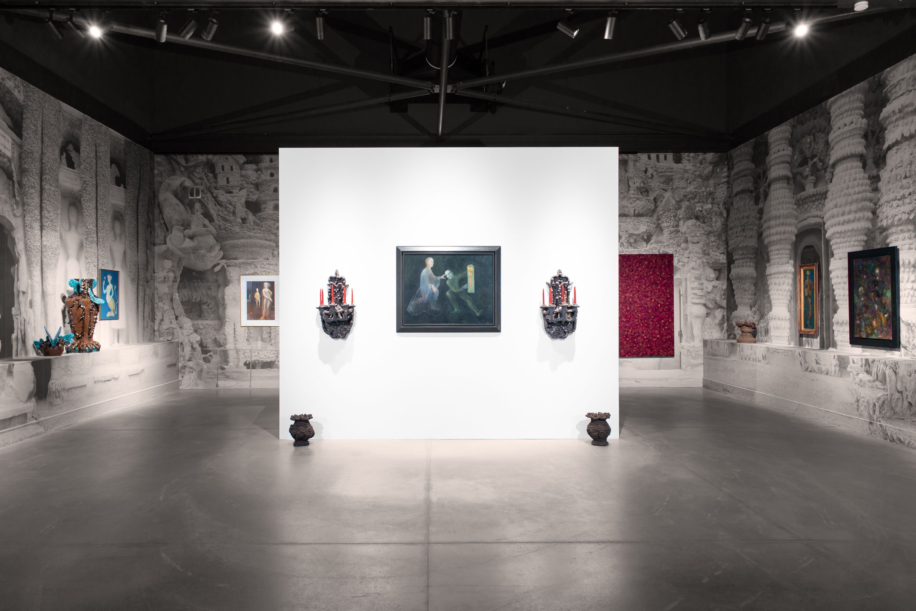 El Palacio Idèal, un escenario de fábula para la exposición de Leonor Fini y Florian Mermin