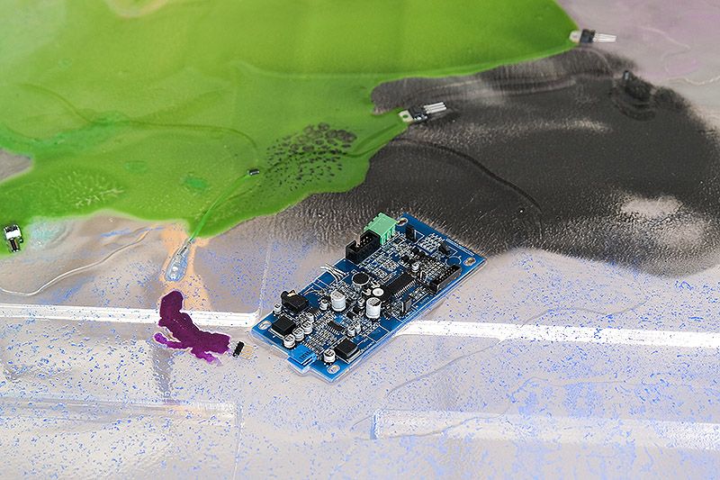 “e-conmotion”: Cristina Lucas explora el impacto de la tecnología en Albarrán Bourdais