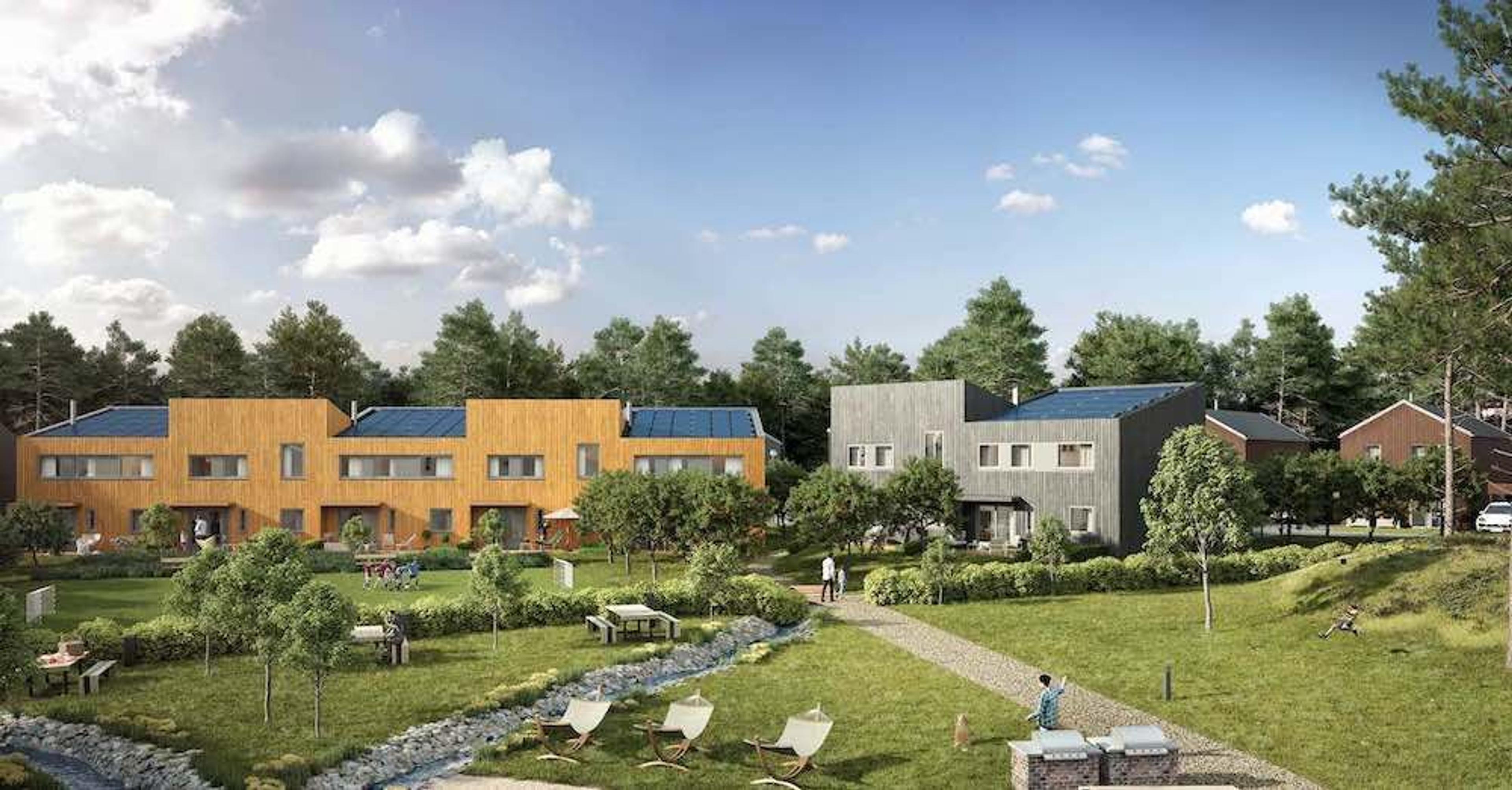 hus med solcellepaneler