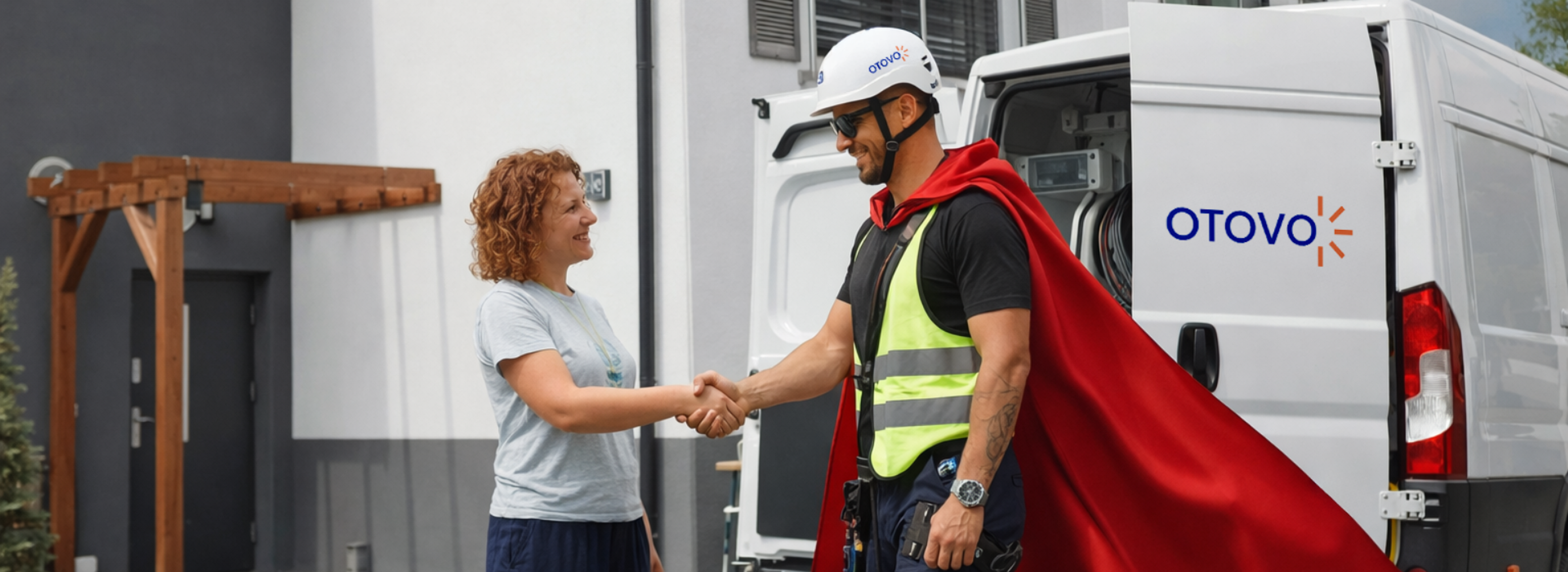 Kobieta z serwisantem Otovo