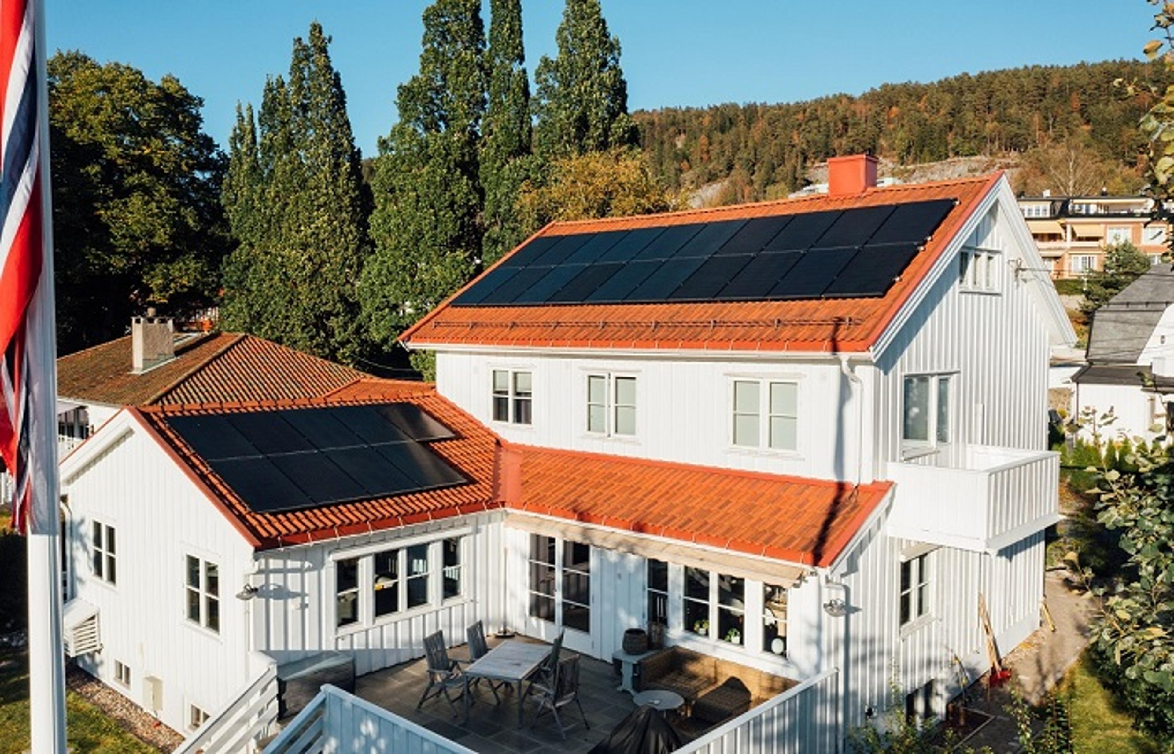  29 solcellepaneler på taket - fra 2021