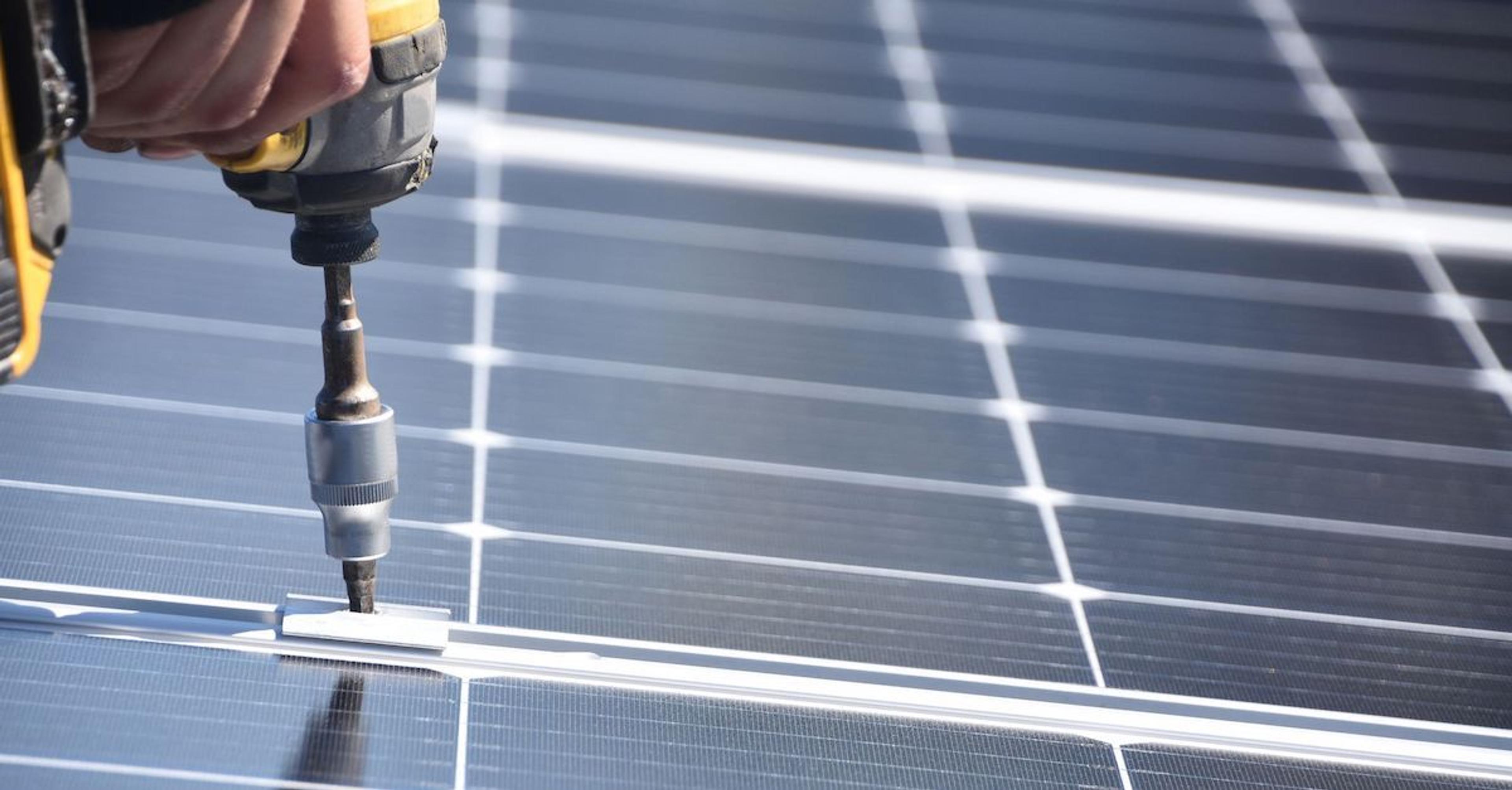 installasjon av solcellepanel