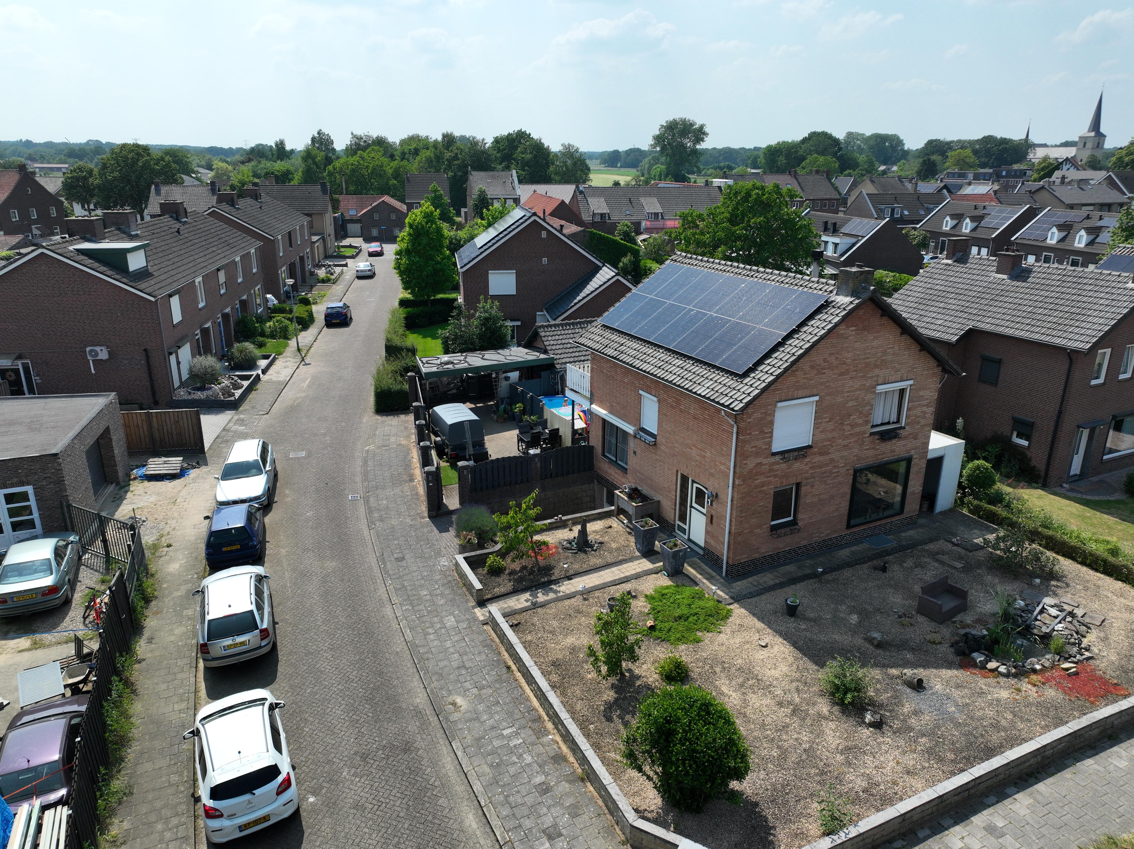 Zonnepanelen Roerdalen