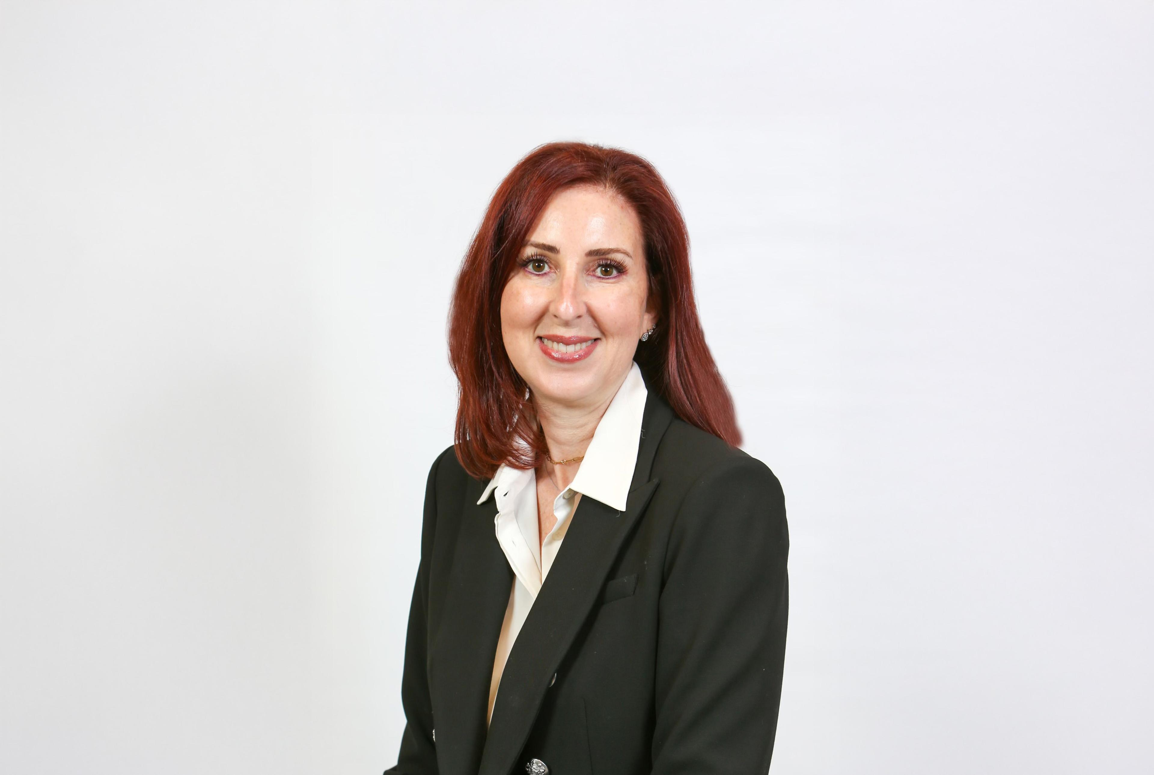 Headshot of Jennifer Santoscoy