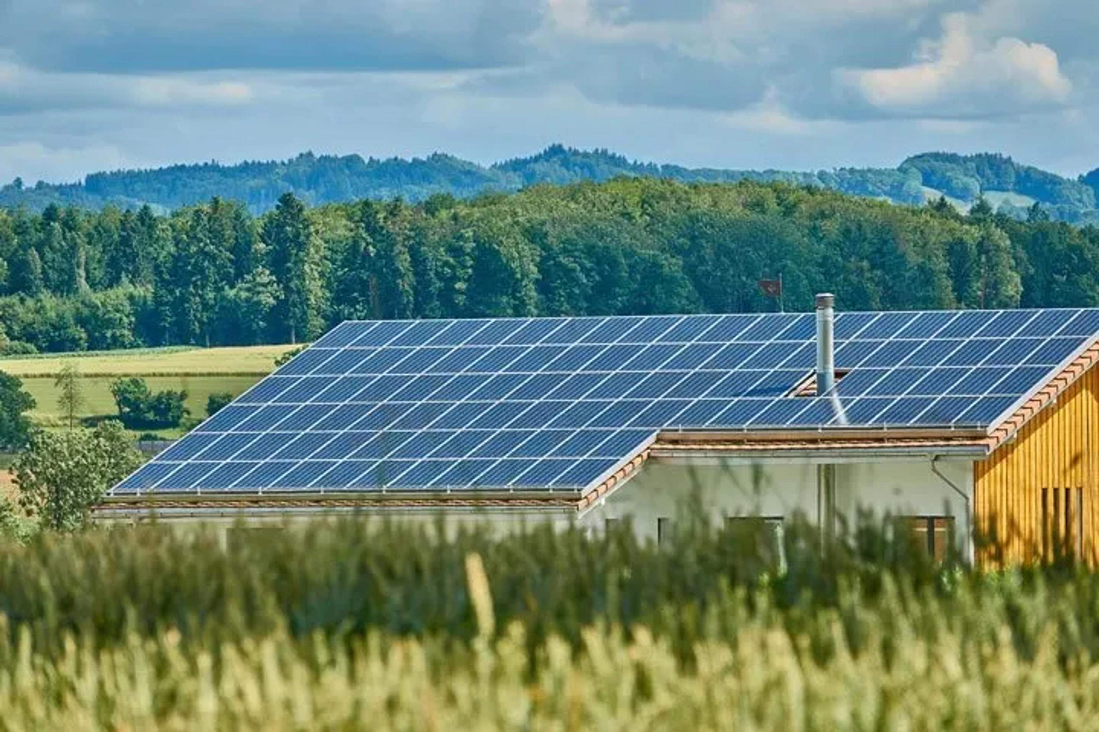 hangar photovoltaïque agricole