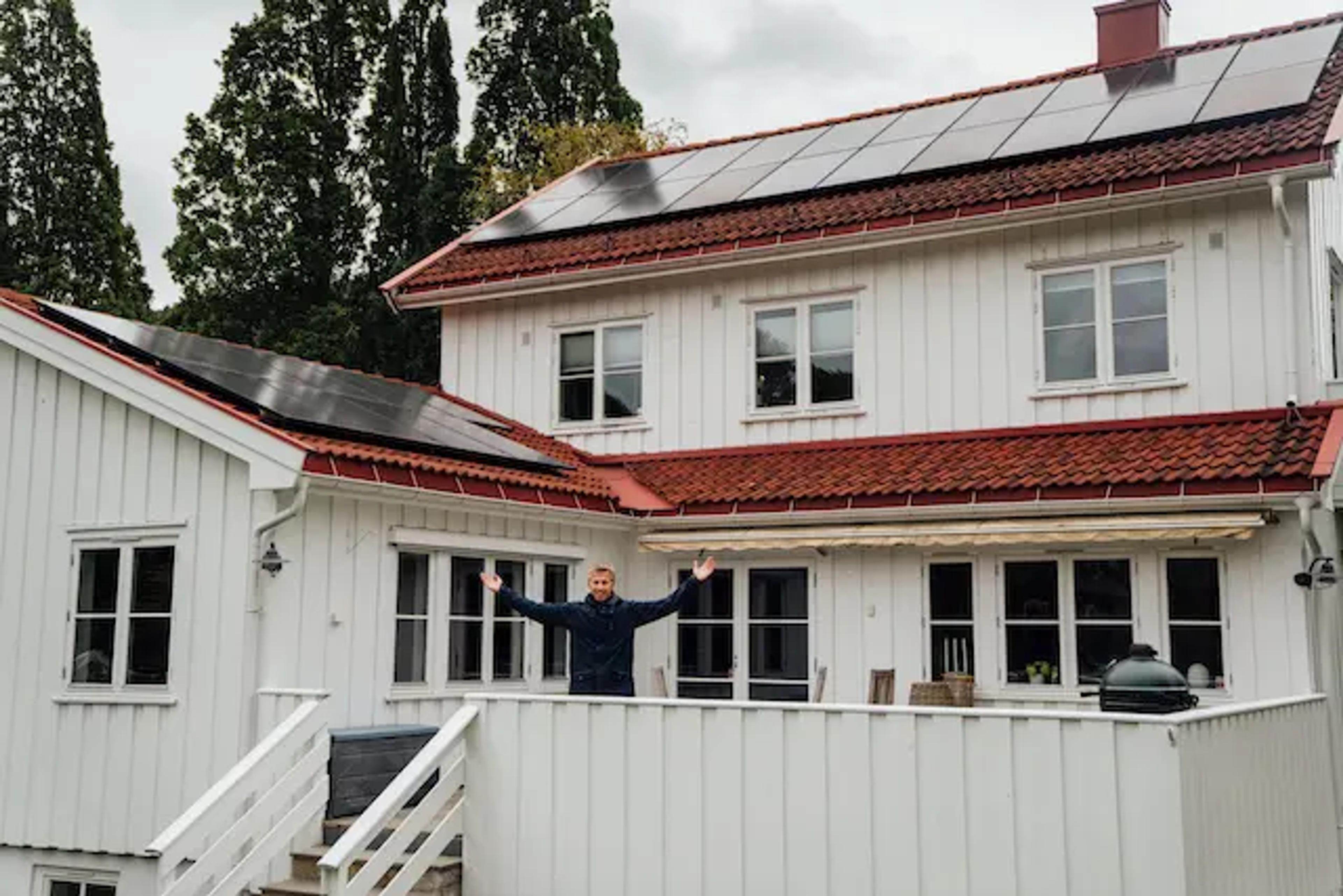 Solaranlagen auf dem Dach eines Eigentumhauses