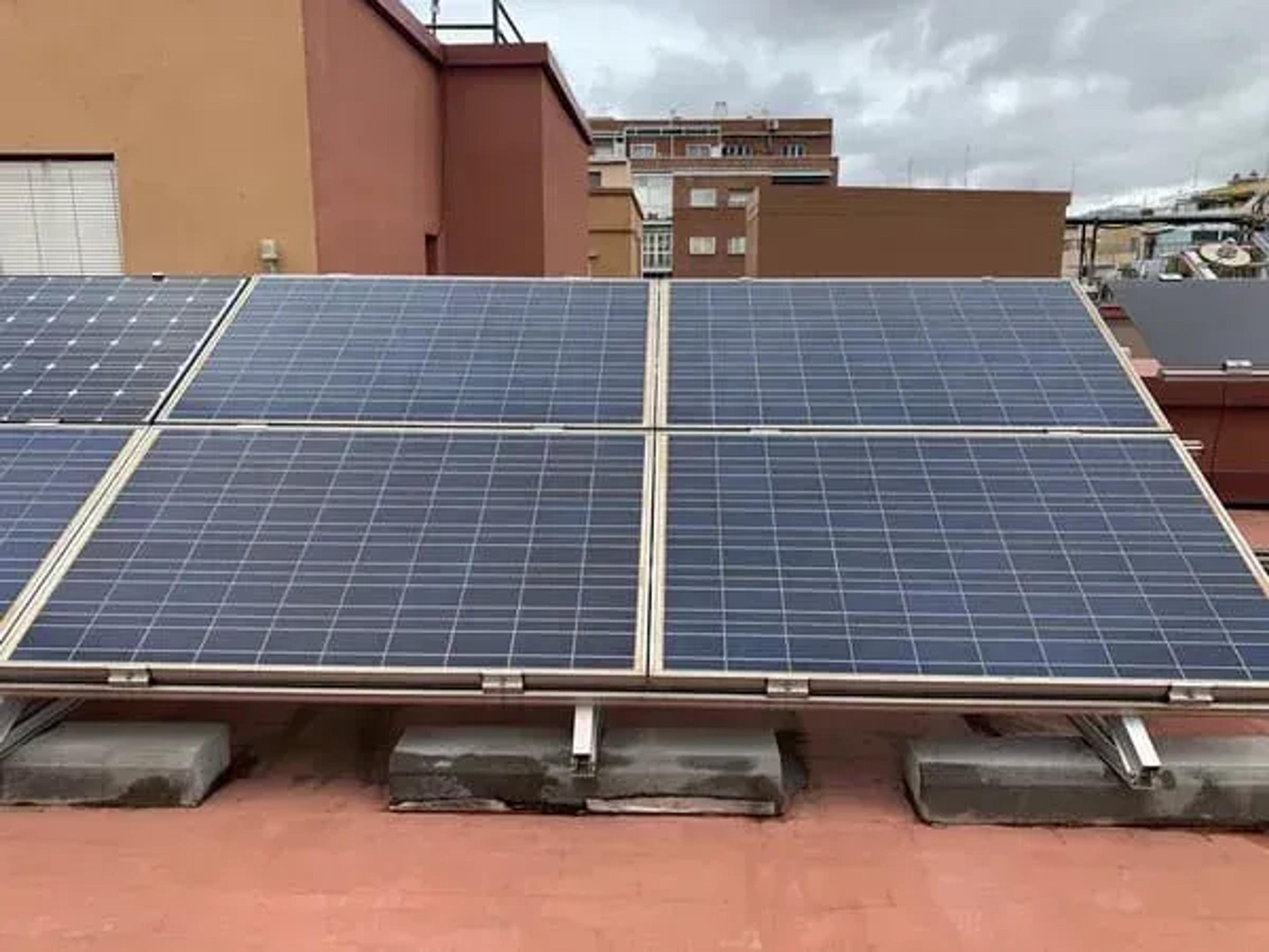Módulos solares policristalinos