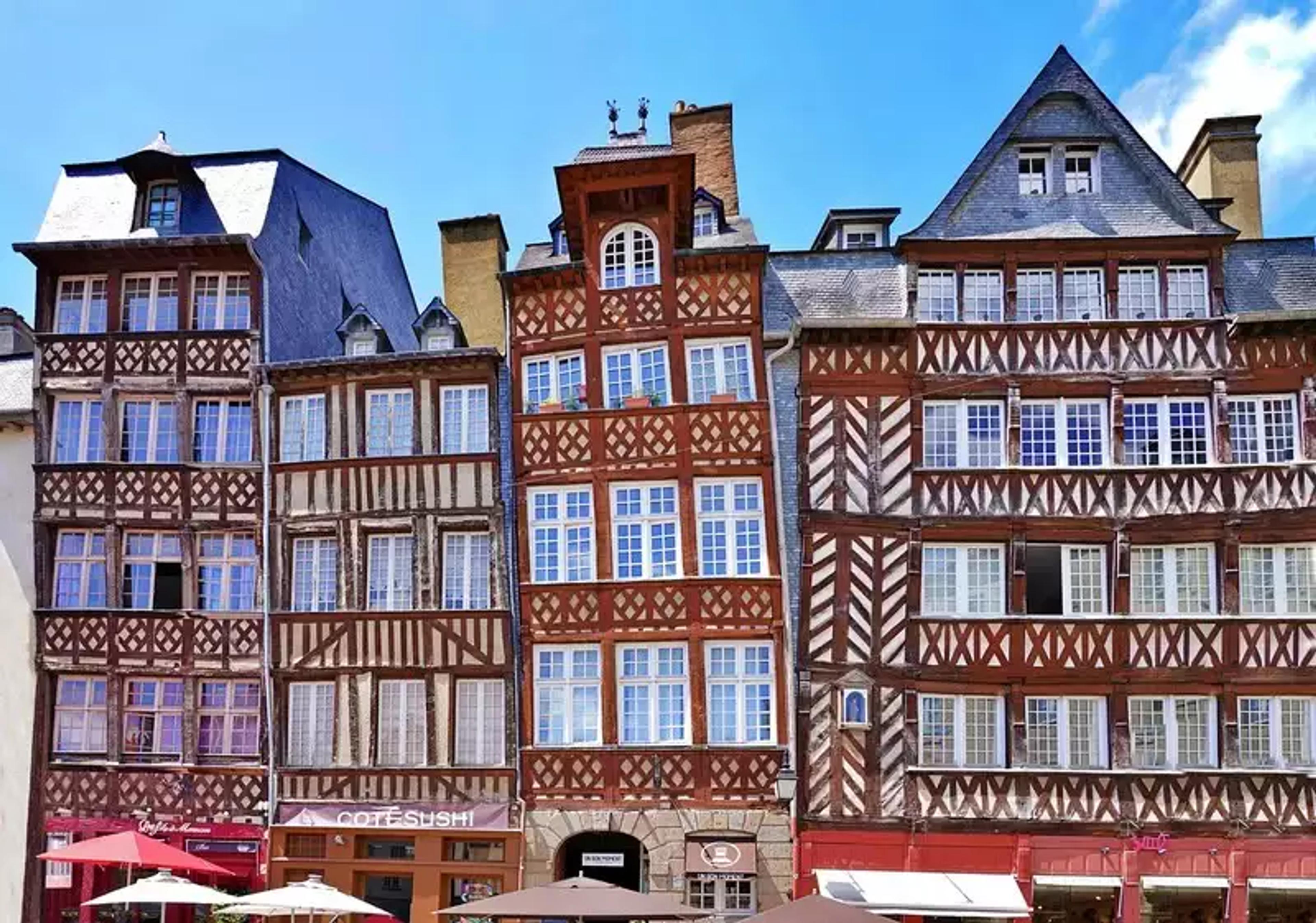 maison pans de bois rennes