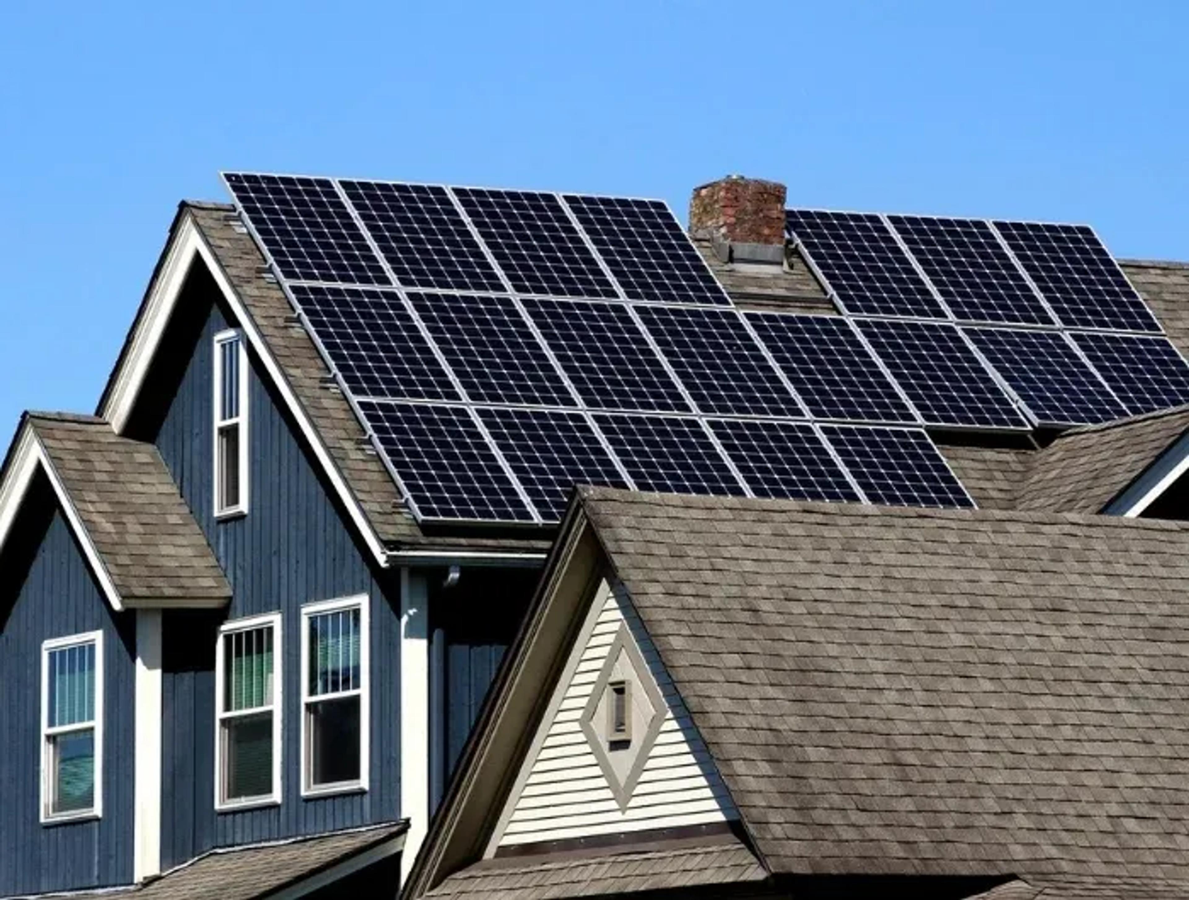 De opbrengst van zonnepanelen voor eigen gebruik