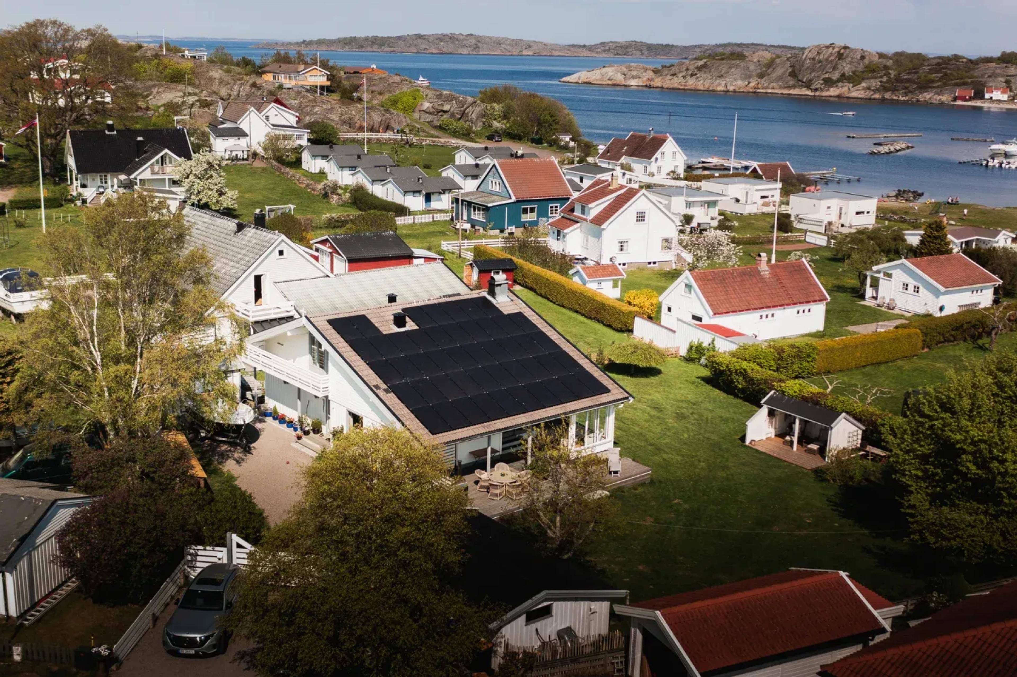 solcellepanel på hytta