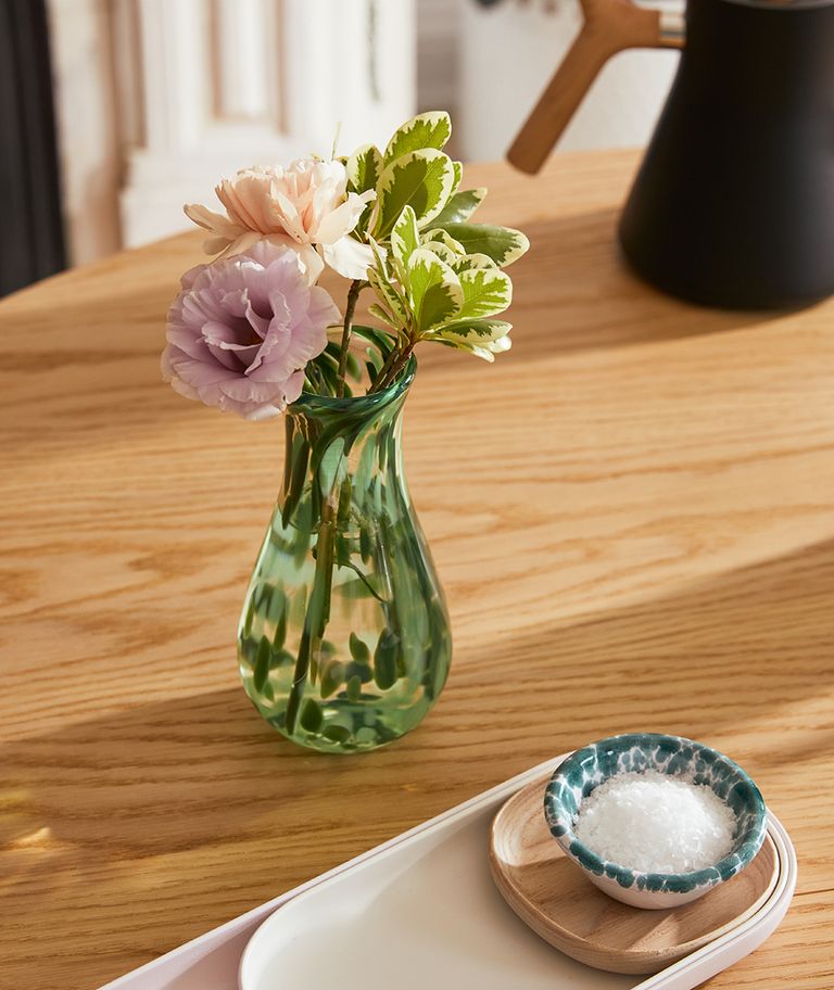 5050 Card - Cozy Living Room - Paul Arnhold Vase - Mobile Image