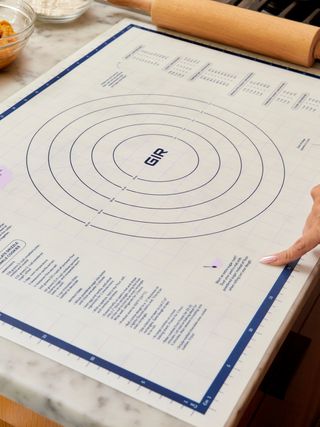 Image 0 for PDP - Hero Item - Hotspot - Pastry Mat