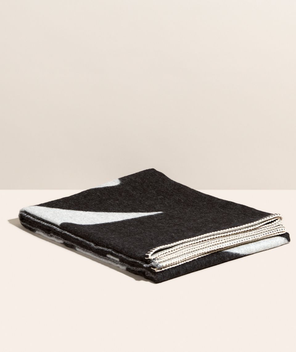 5050 Card - Calm Bedroom - Siempre Recycled Blanket - Hover Image