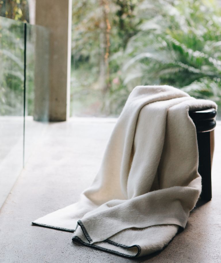 5050 Card - Cozy Living Room - Reversible Throw - Mobile Image