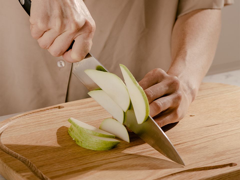5050 Card - Care & Use - Your Chef’s Knife - Desktop Image