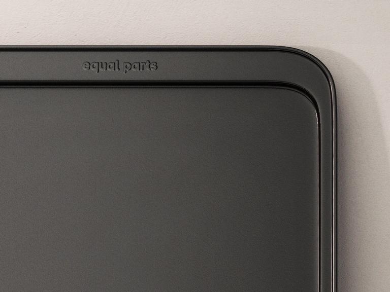 PDP - 5050 Media - Baking Sheet - Clean easier - Mobile Image