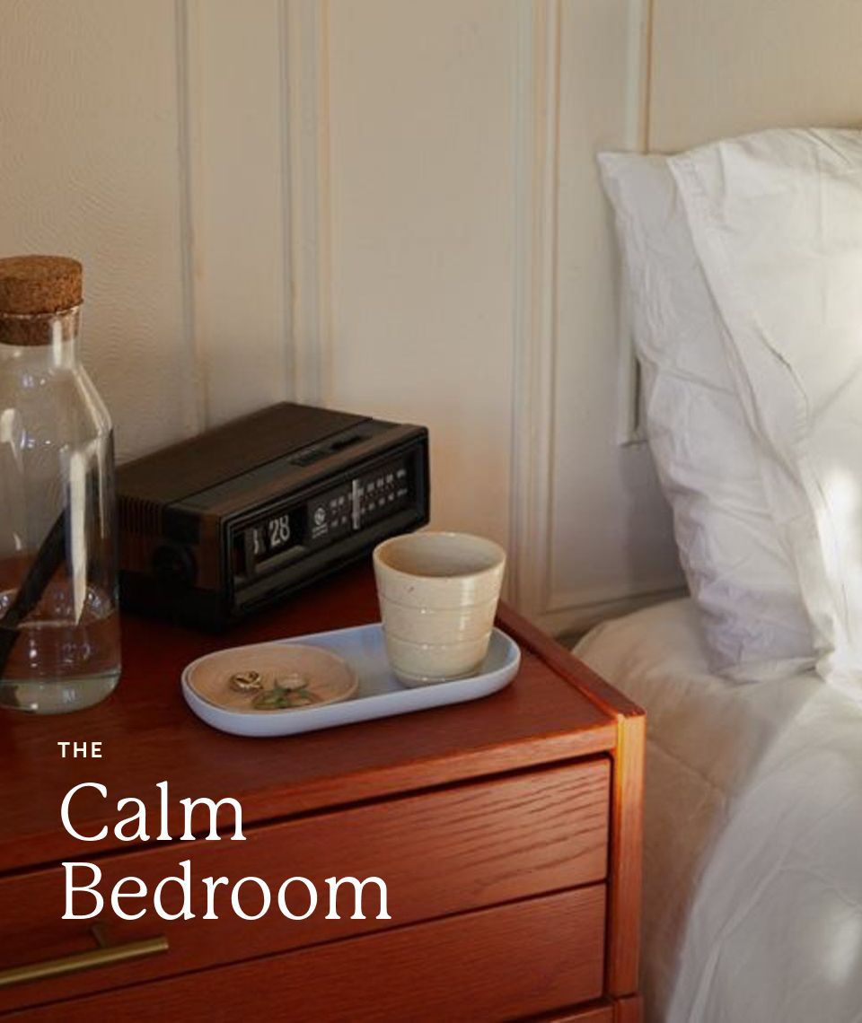 Home - Rooms - Calm Bedroom - Desktop Image