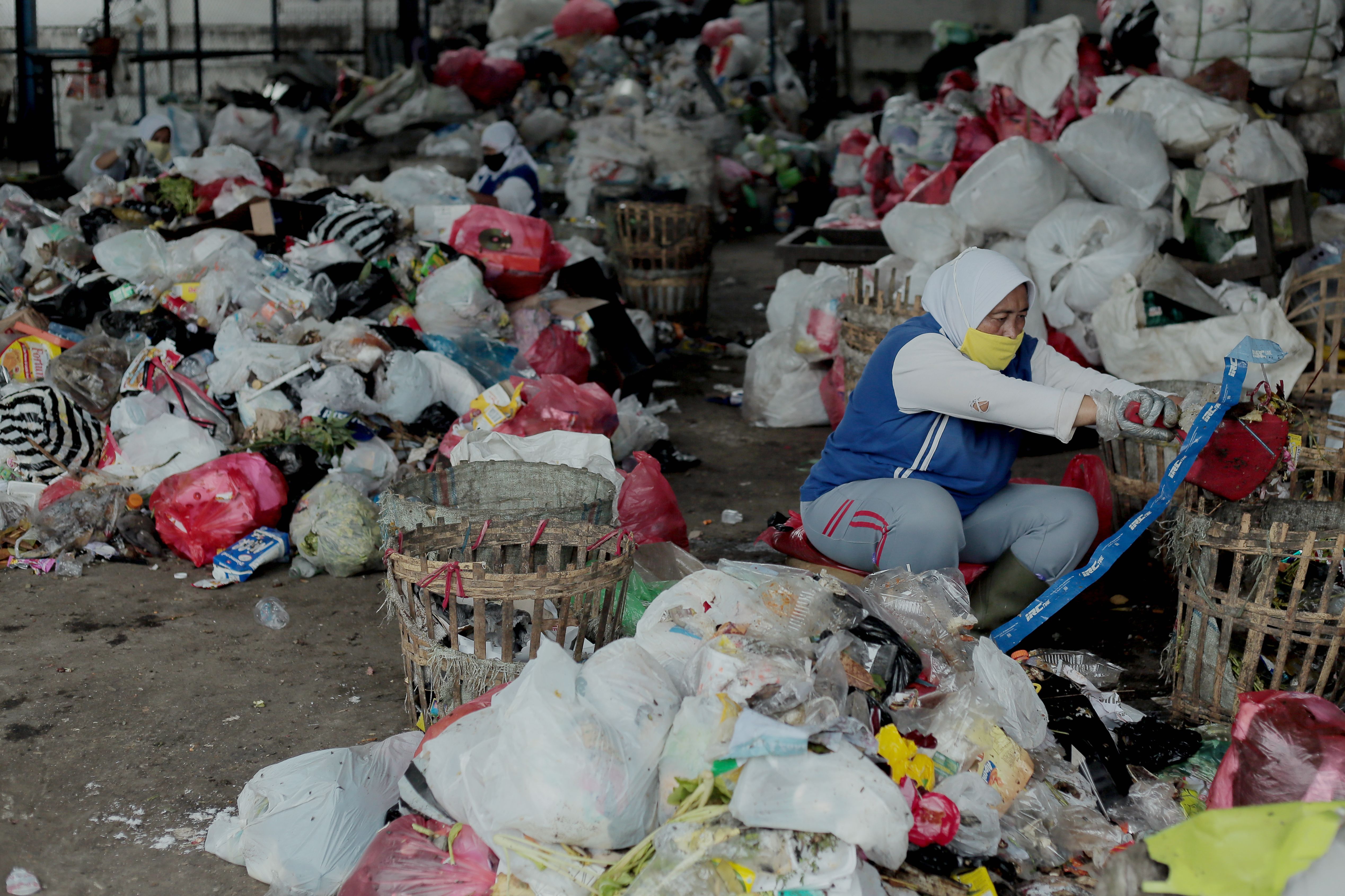 Simon Baldwin on How Female Asian Entrepreneurs Are the Key to Tackling Plastic Waste