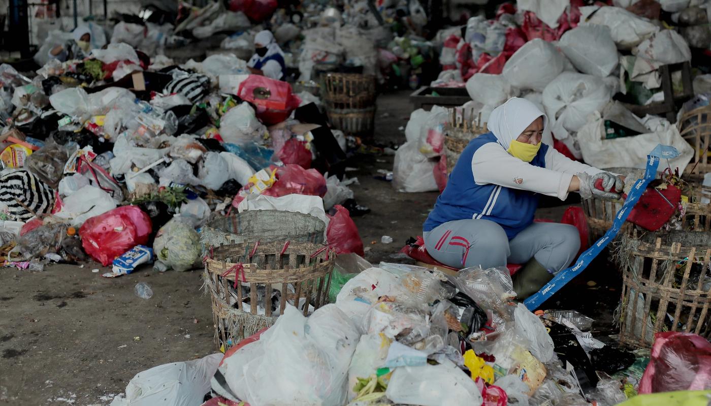 Simon Baldwin on How Female Asian Entrepreneurs Are the Key to Tackling Plastic Waste
