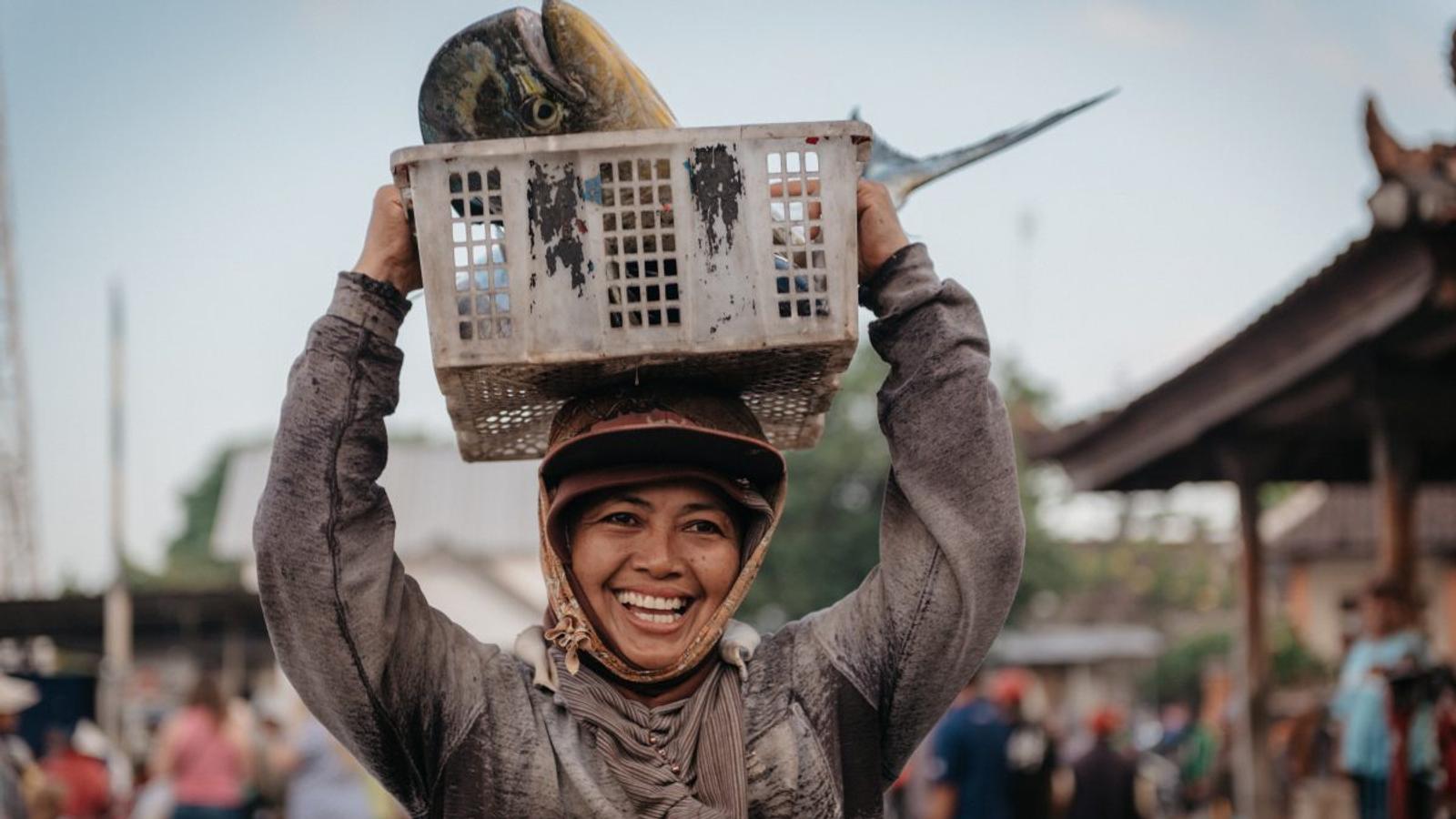 Building Community To Solve a Sustainable Seafood Challenge
