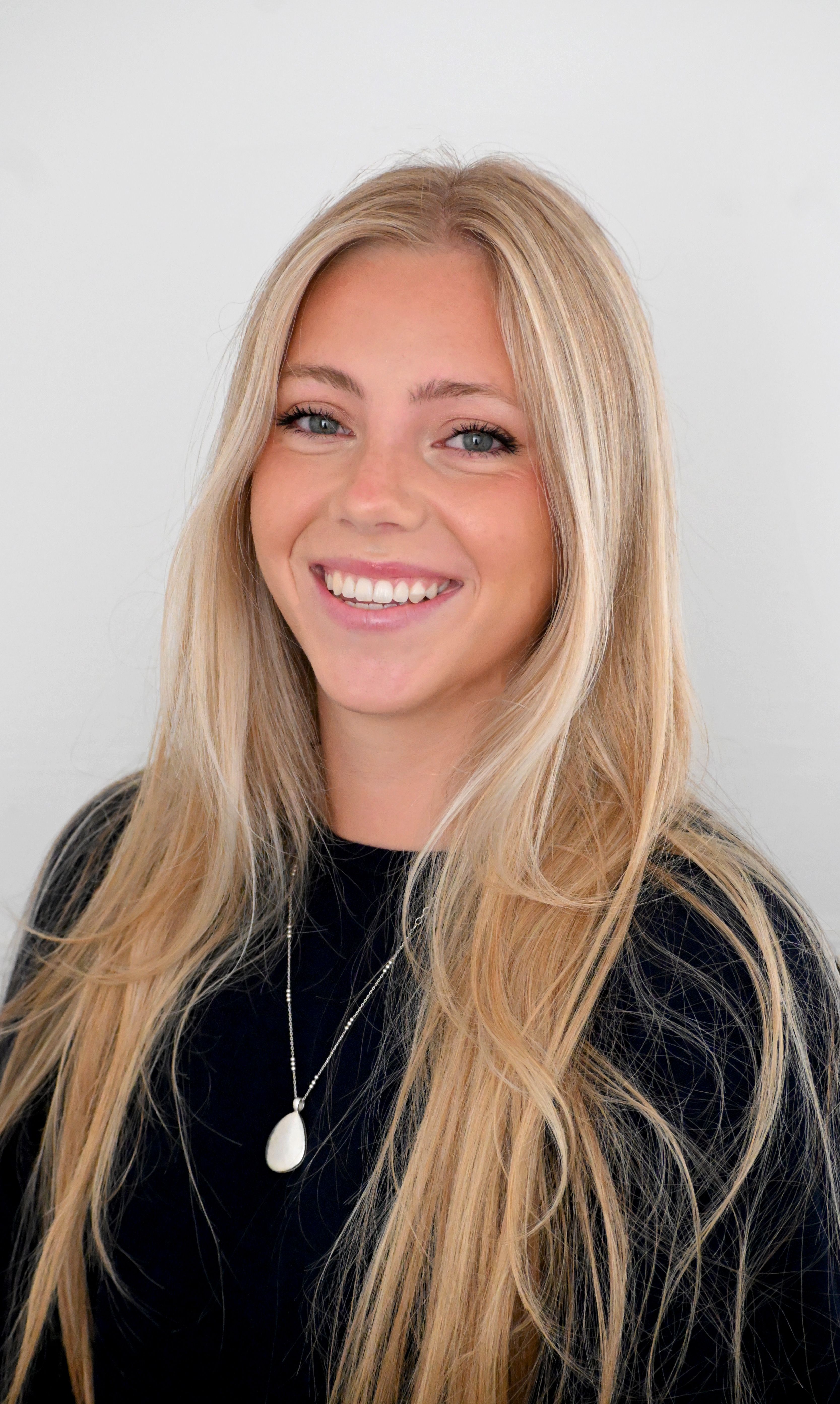 Harriett Mills, HR Administrator