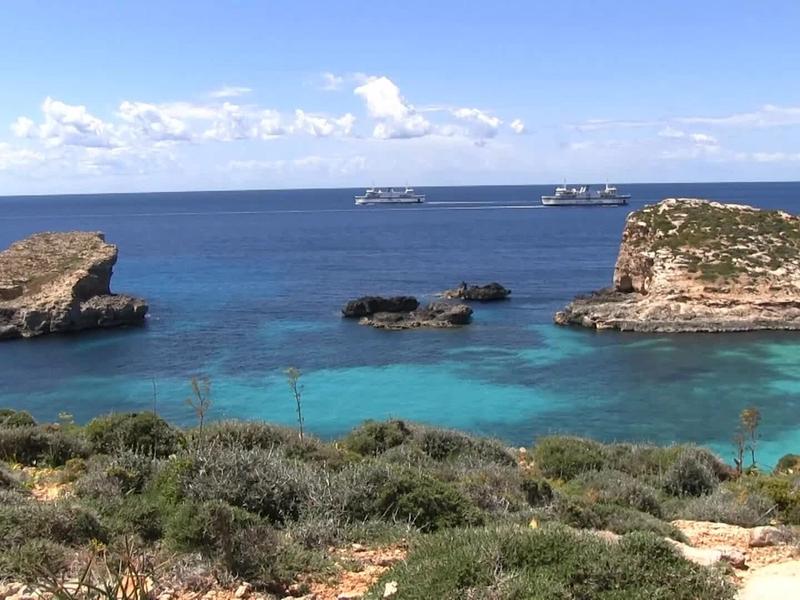 Malta - Cominotto + Small Blue Lagoon Rock + Blue Lagoon (Comino) 01 (0) ies.webm, placeholder for Blue Lagoon, Comino